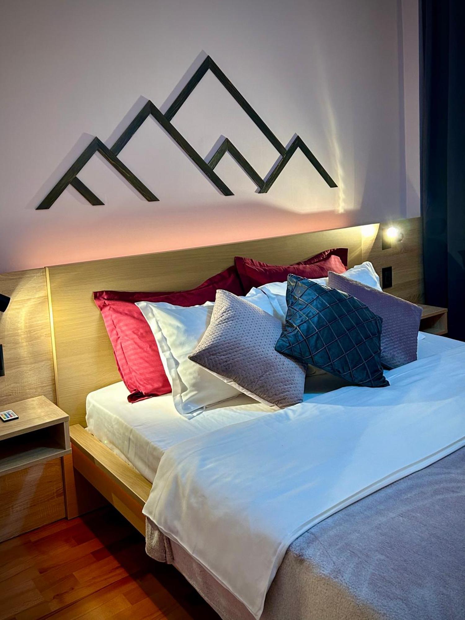 Blue Mountain Residence 브라쇼브 객실 사진